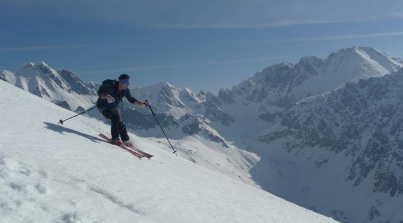 SKI TOURING, SKI MOUNTENEERING